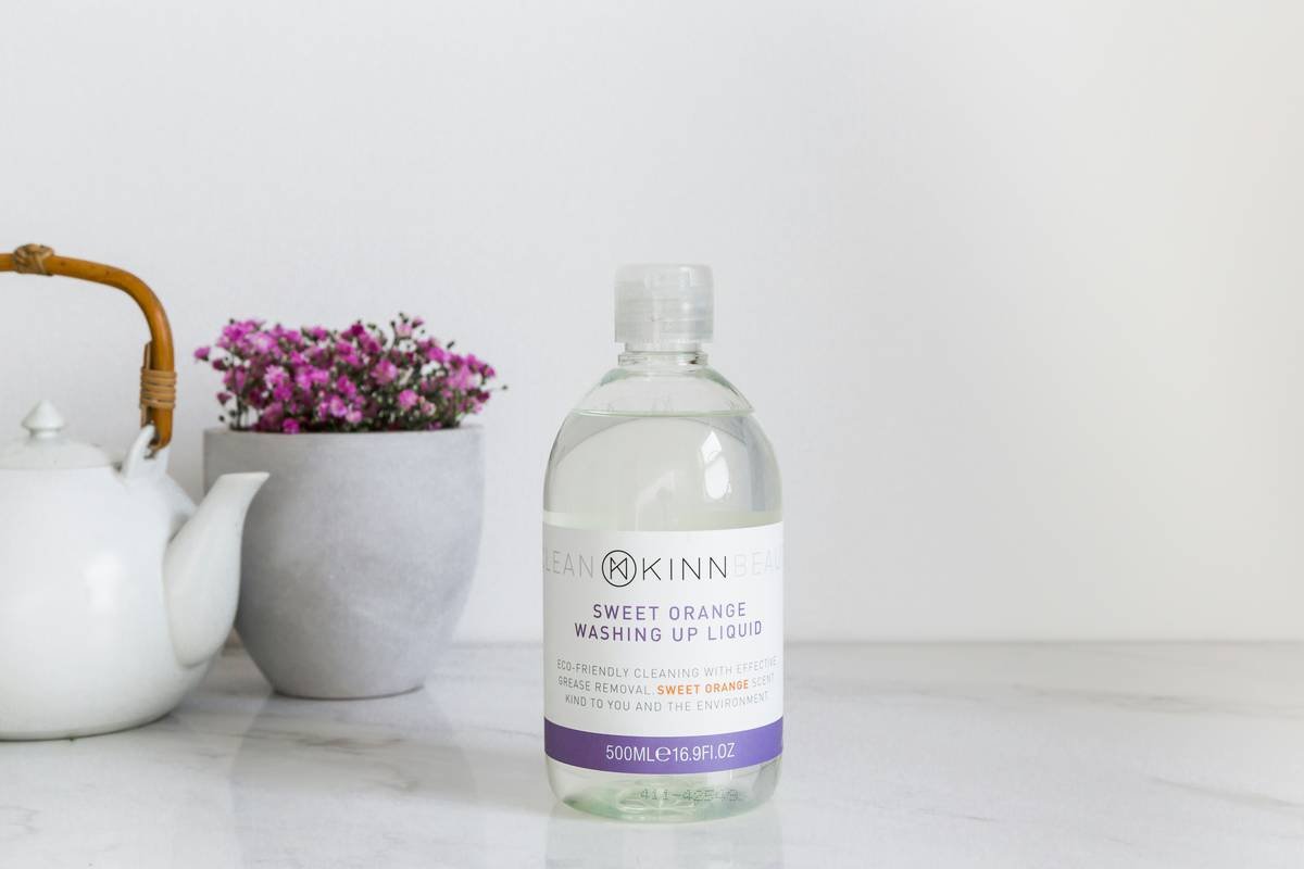 The Ultimate Guide to Nail Enamel Remover: Safe, Effective & Non-Damaging Picks