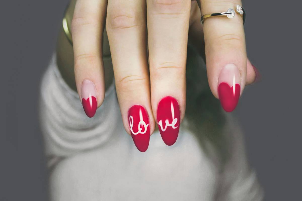Why Your Regular Nail Polish Remover Sucks—and How a Rapid Nail Polish Dissolver Saves Your Nails (and Sanity)