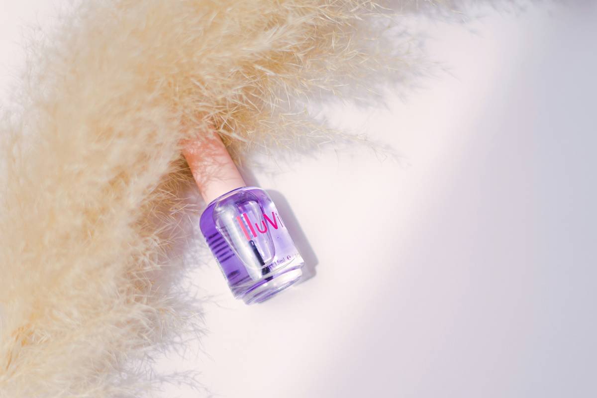 The Ultimate Guide to Choosing and Using a Nail Varnish Cleaner That Won’t Ruin Your Nails